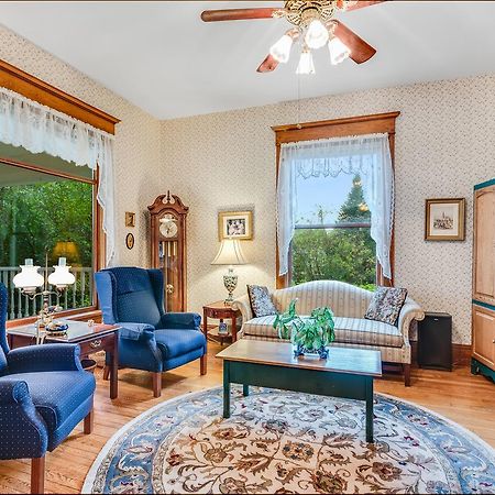 Covington Manor B&B Cambridge ภายนอก รูปภาพ