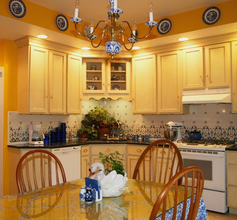 Covington Manor B&B Cambridge ภายนอก รูปภาพ