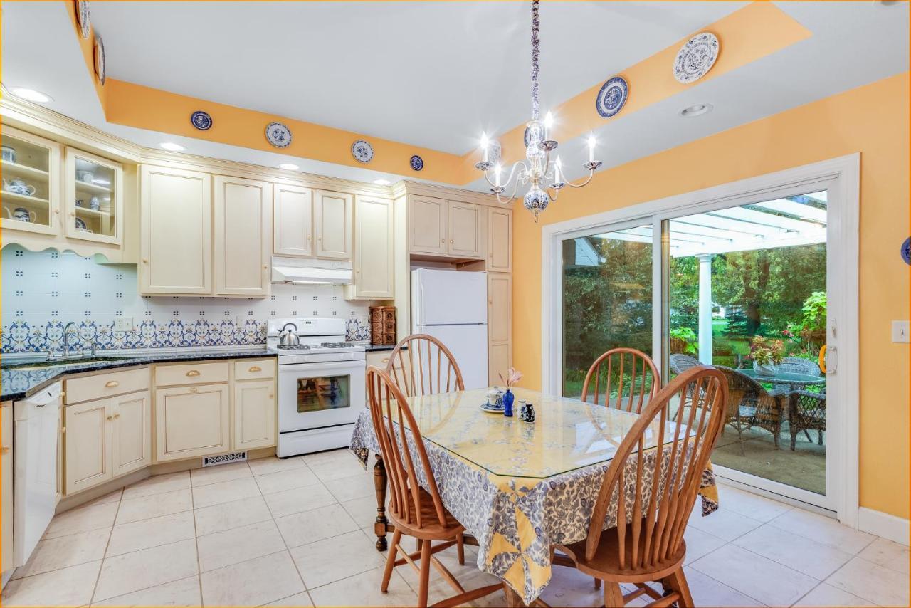 Covington Manor B&B Cambridge ภายนอก รูปภาพ